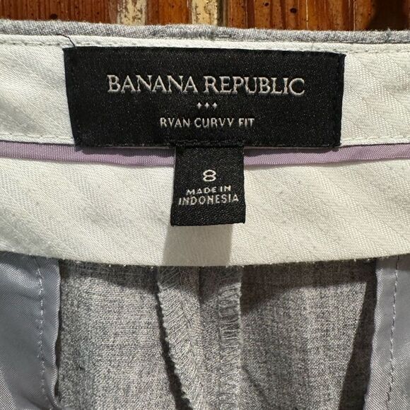 Banana Republic gray Flat Front Women’s Size 8 Curvy Fit Long Pants/Slacks - Picture 7 of 9